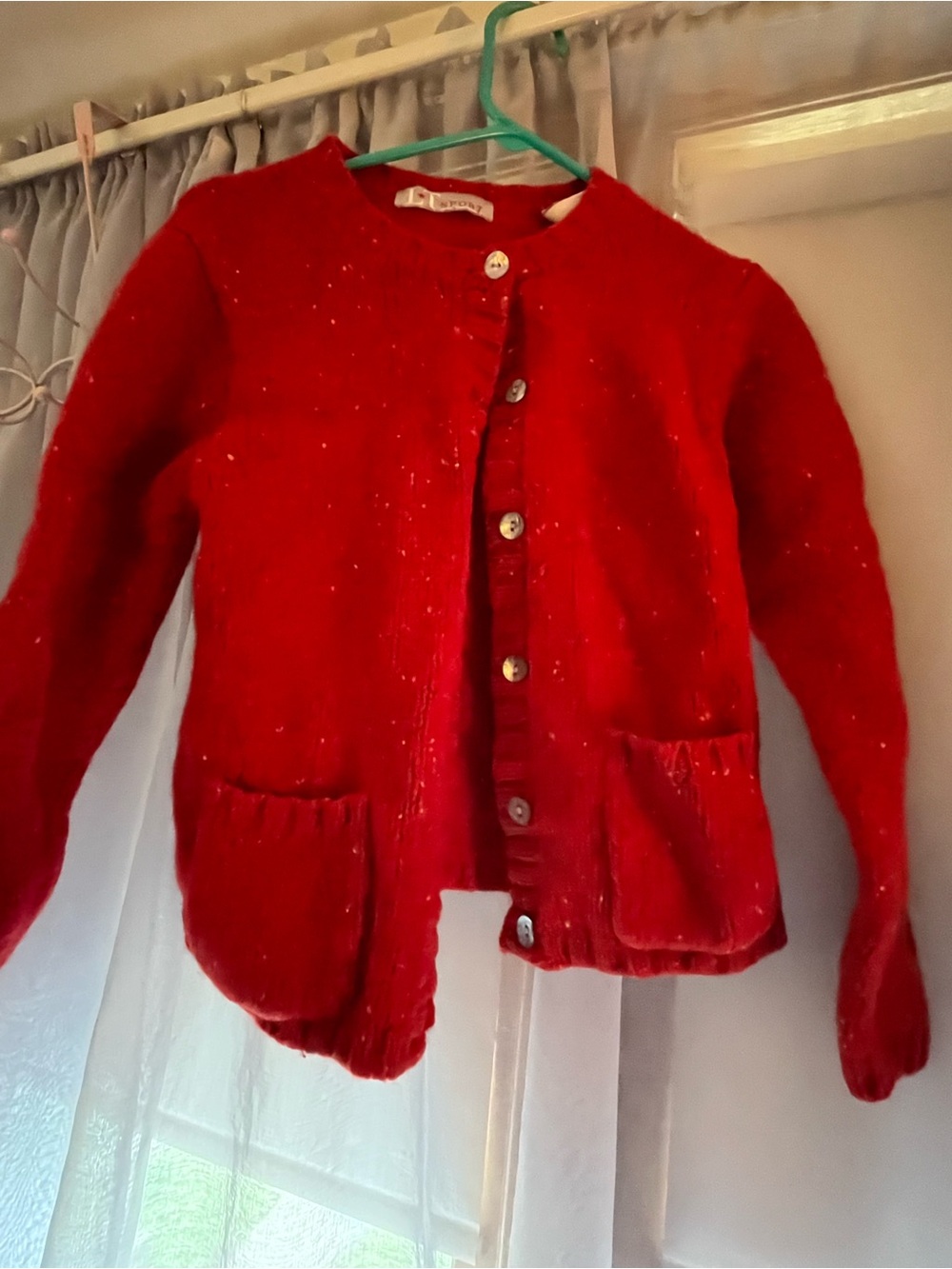 Vintage Sport Red cardigan
Preowned no flaws
